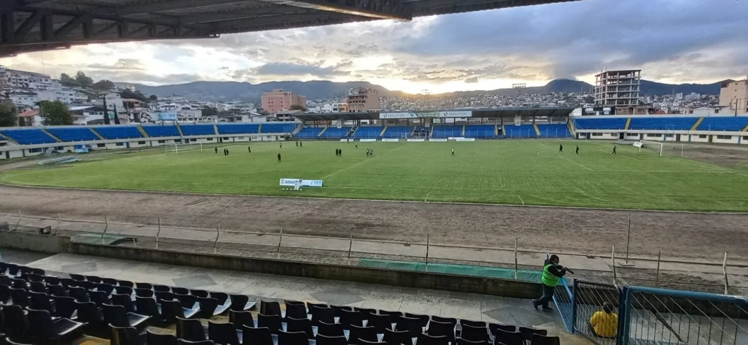 Estadio. Libertad contra Cuenca