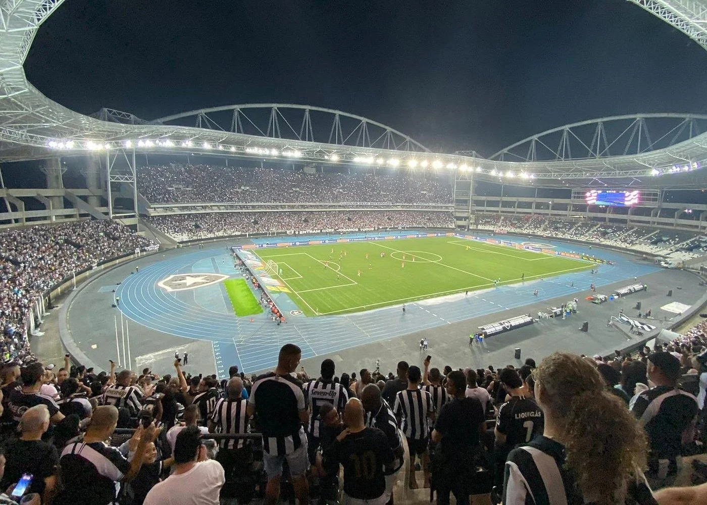 Estadio. Botafogo contra Corinthians