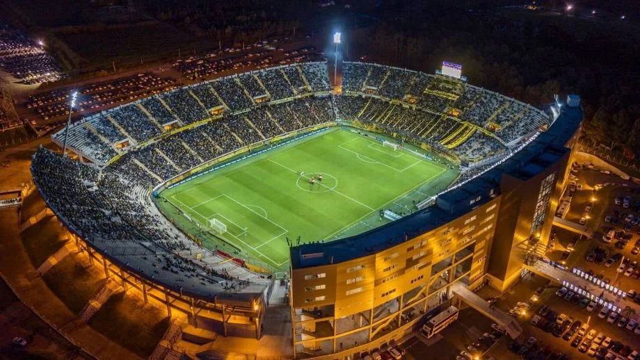 Estadio. Peñarol contra Liverpool
